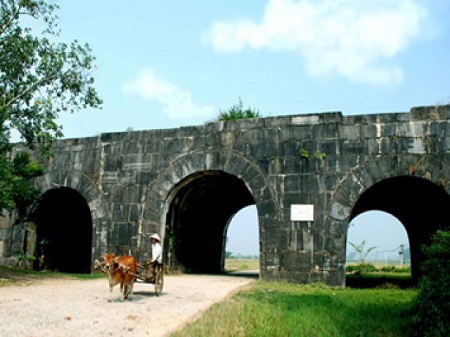 Thành nhà Hồ