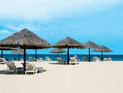 Những bãi biển đẹp cho dịp hè