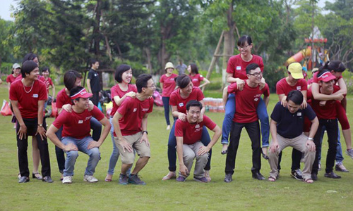 Team building xây dựng đội nhóm du lịch